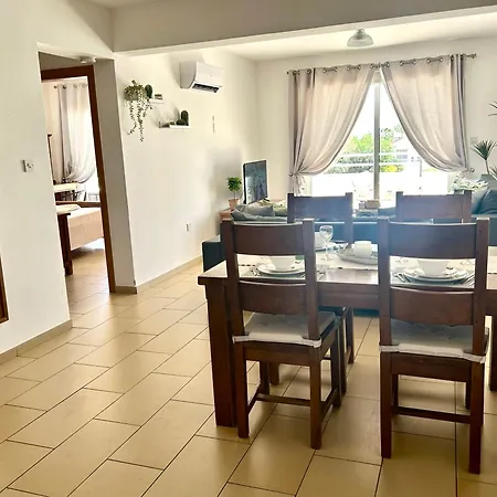 Apartman Nissi Sandy Bay C09