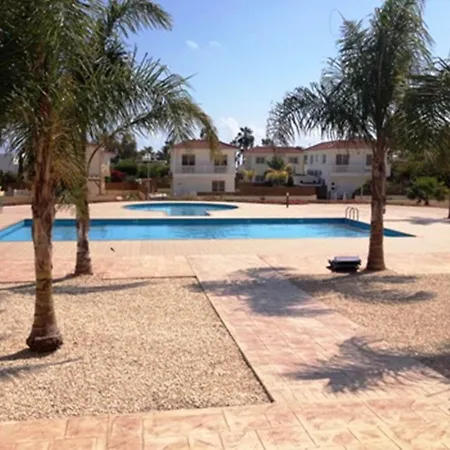 Nissi Sandy Bay C09 Apartman